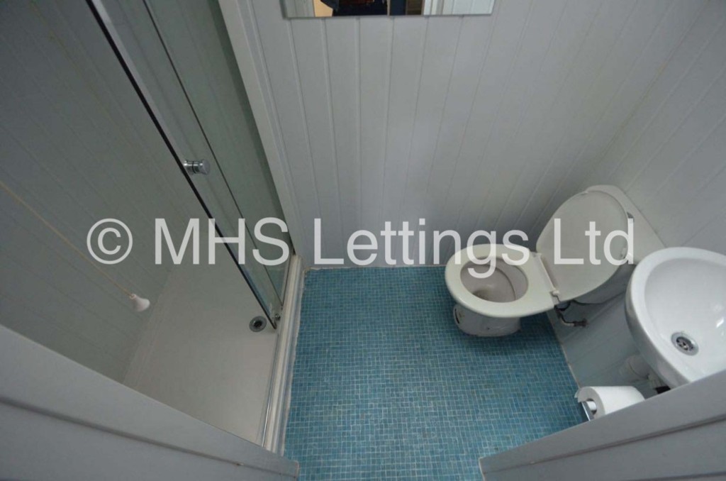 Photo of 1 Bedroom Flat in Flat 6 , 22 Brudenell Road, Leeds, LS6 1BD