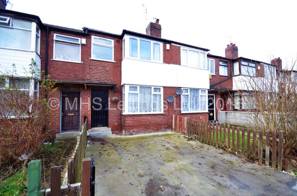 Photo of 2 Bedroom Mid Terraced House in 15 Park View Avenue, Leeds, LS4 2LH