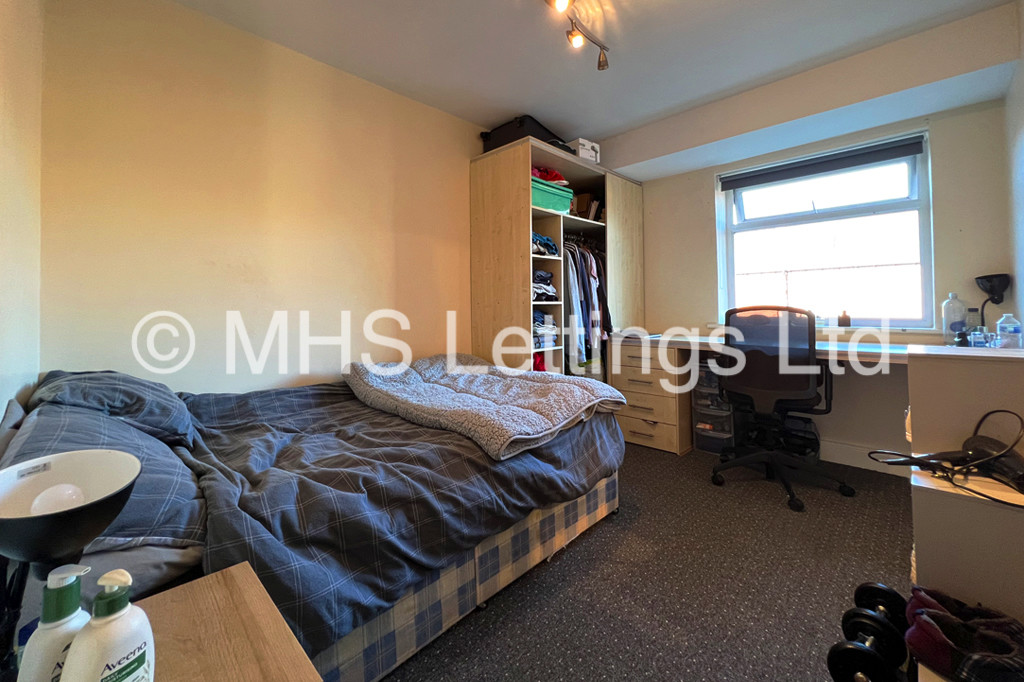 Photo of 3 Bedroom Apartment in Flat 18, Welton Road, Leeds, LS6 1EE