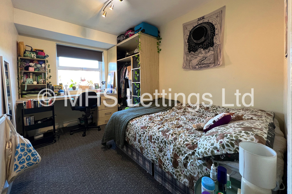 Photo of 3 Bedroom Apartment in Flat 18, Welton Road, Leeds, LS6 1EE