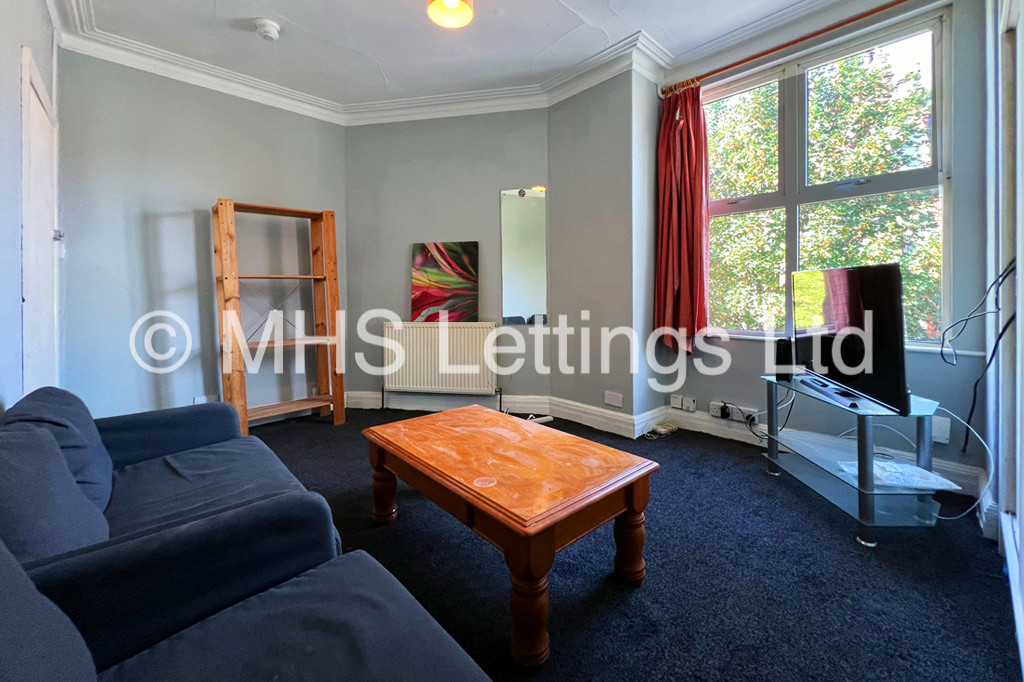 Photo of 4 Bedroom Apartment in 92a Queens Road, Leeds, LS6 1HU