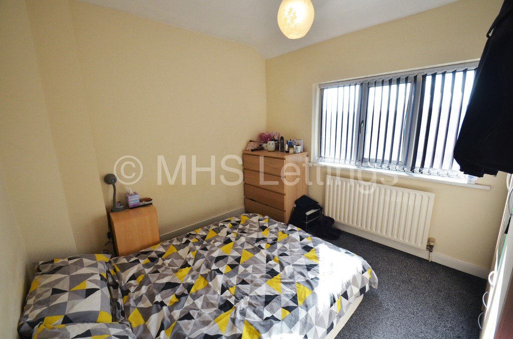 Photo of 2 Bedroom Semi-Detached House in 43 Argie Avenue, Leeds, LS4 2QN