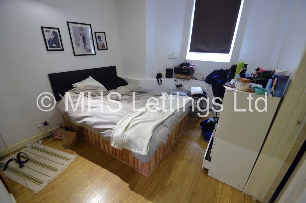 Photo of 1 Bedroom Ground Floor Flat in 6a Cliff Mount Terrace, Leeds, LS6 2HR