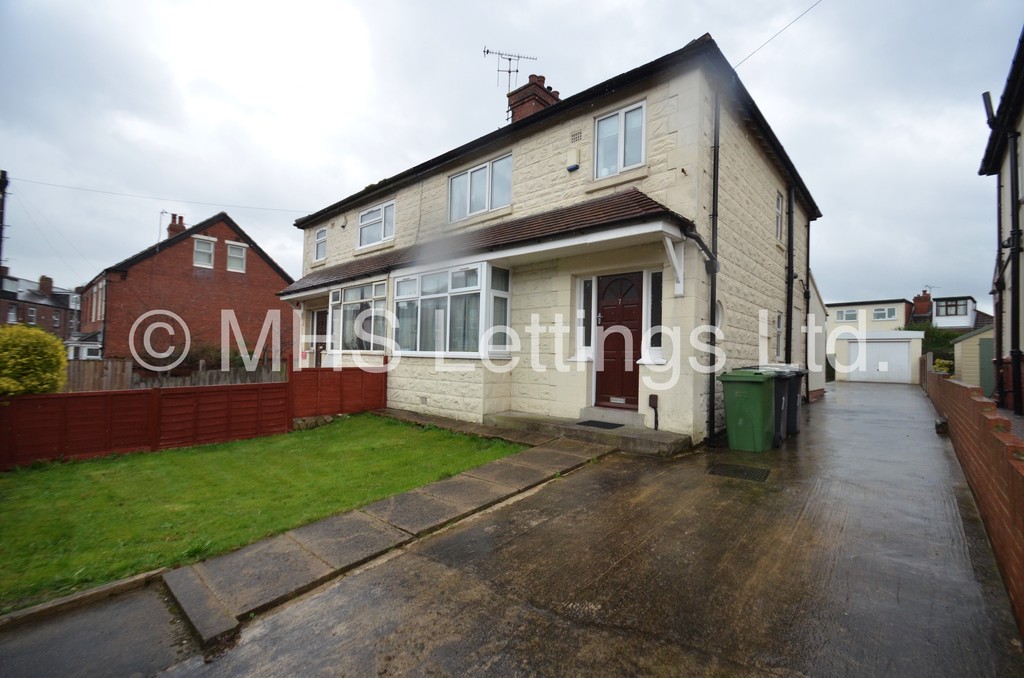 Photo of 5 Bedroom Semi-Detached House in 7 Newport View, Leeds, LS6 3BX