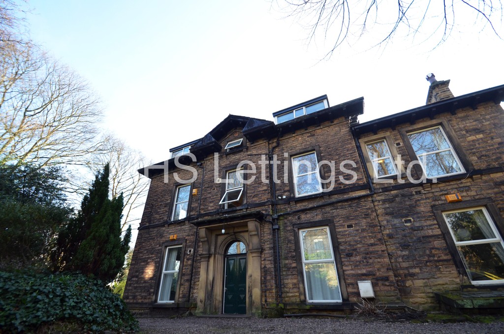 Photo of 12 Bedroom Semi-Detached House in The Mansion, Grosvenor Road, LS6 2DZ