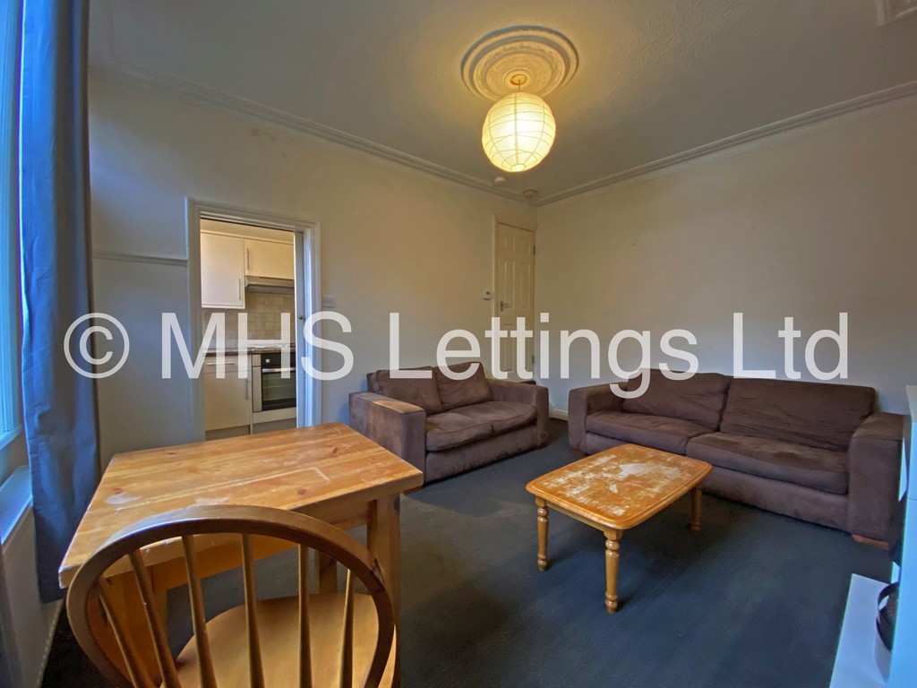 Photo of 2 Bedroom Mid Terraced House in 7 Martin Terrace, Leeds, LS4 2JY