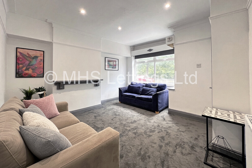 25 Park View Road, Leeds, LS4 2LG