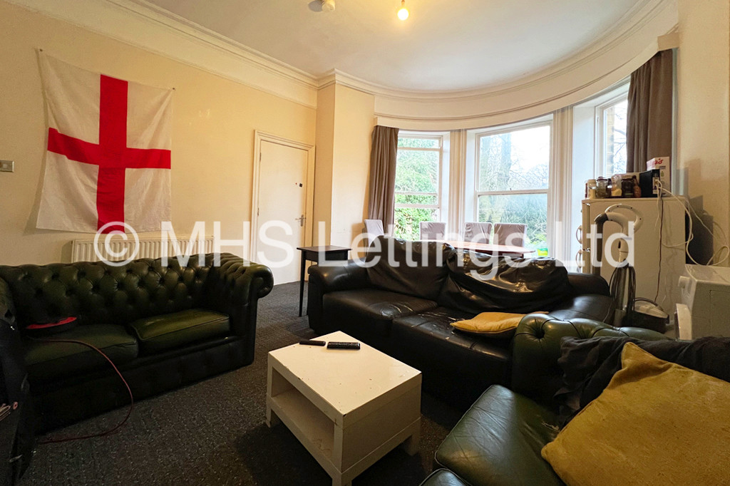 Photo of 6 Bedroom Semi-Detached House in 10b Cumberland Road, Leeds, LS6 2EF