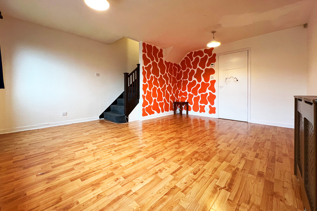 Photo of 2 Bedroom Mid Terraced House in 6 The Maltings, Leeds, LS6 1RX